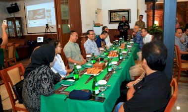 Bukber-dengan-Pemred,-Kadiv-Humas-Polri-Apresiasi-Peran-Media-Sukseskan-Pengamanan-Agenda-Nasional-dan-Internasional